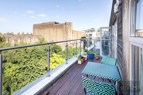 1 bedroom property for sale, Steepleview Apartments, Holloway, London, N7