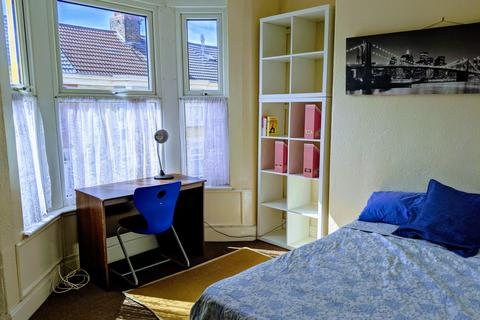 4 bedroom terraced house to rent - Albert Edward Road, Liverpool, Merseyside, L7