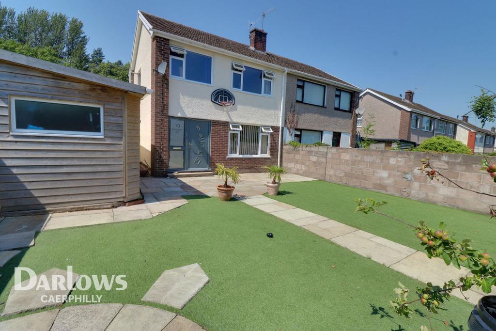 St Christophers Drive, Caerphilly 3 bed semidetached house £180,000