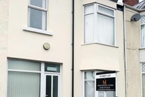 5 bedroom end of terrace house to rent - Swansea SA2