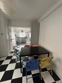 5 bedroom terraced house to rent, Swansea SA1
