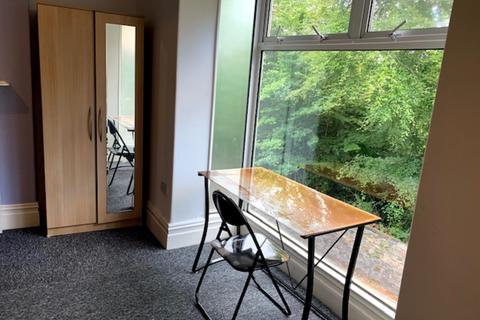 5 bedroom terraced house to rent, Swansea SA2