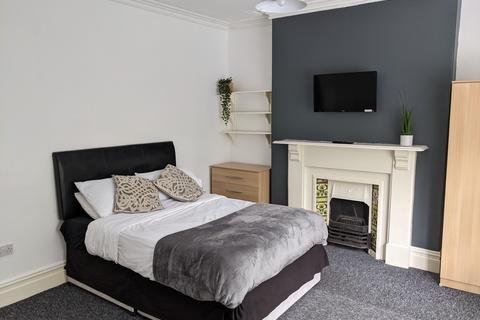 5 bedroom terraced house to rent, Swansea SA2