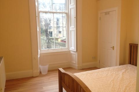 2 bedroom flat to rent, Newington Road, Newington, Edinburgh, EH9