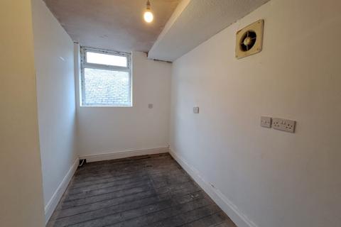 Property to rent, Barlow Road, Levenshulme, Manchester, M19