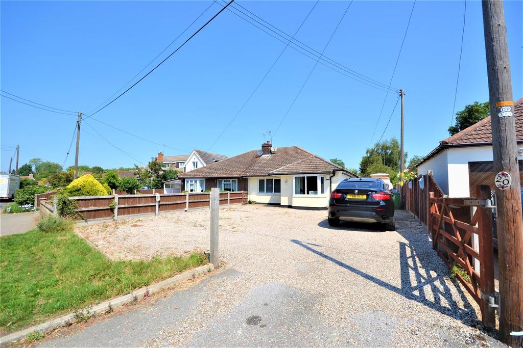 Green Lane, BurnhamonCrouch 2 bed bungalow £375,000