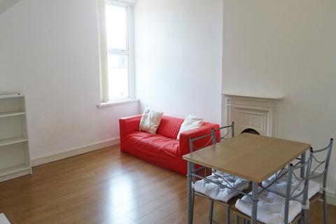 1 bedroom flat to rent, Claude Place, Roath, Cardiff