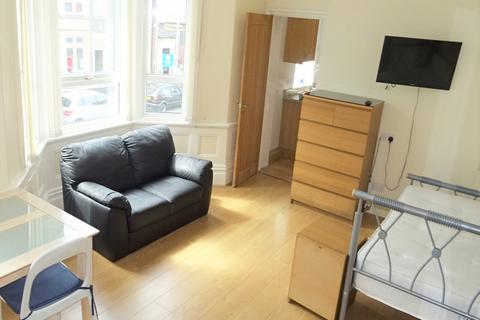 Studio to rent, Marlborough Road, Roath, Cardiff