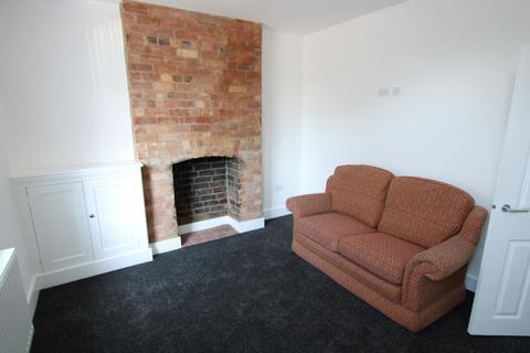 2 bedroom terraced house to rent, Long Street, Burton-On-Trent, DE15