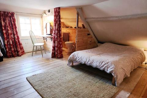 2 bedroom end of terrace house for sale, King Street, Colyton, Devon