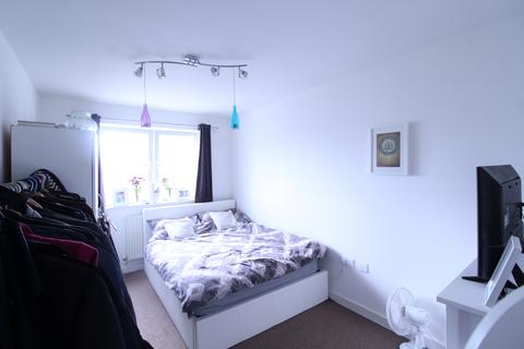 2 bedroom flat for sale - Cannock Court, Hawker Place, Walthamstow, London, E17 4GE