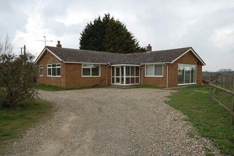 3 bedroom bungalow to rent, Wildmere Lane, Holywell Row, Bury St Edmunds, Suffolk, IP28