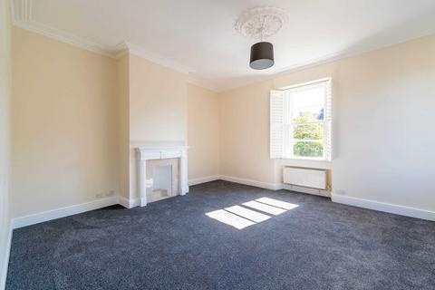 2 bedroom apartment to rent, Beechen Cliff Road