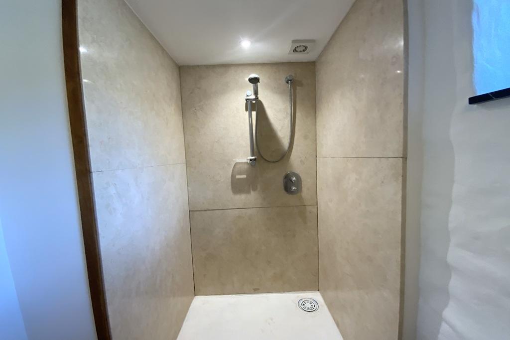 Mater en-suite