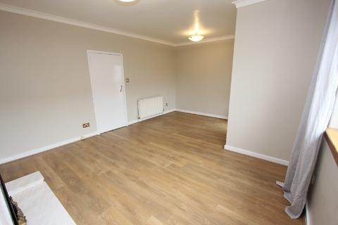 2 bedroom flat to rent, Cherrybank Road, Merrylee G43