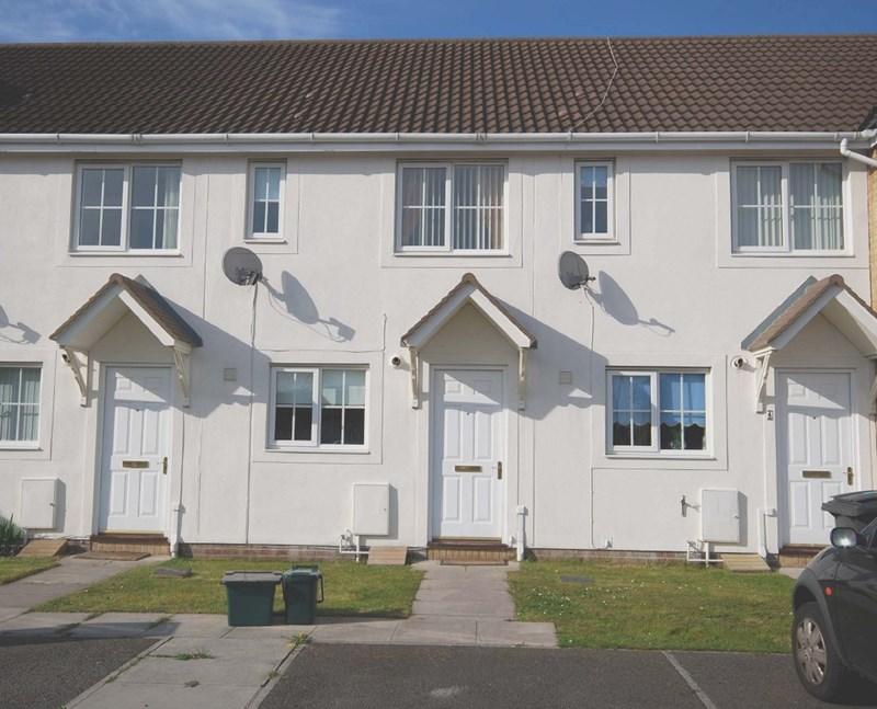 6 Llys Iris, Waunceirch, Neath 2 bed house £525 pcm (£121 pw)