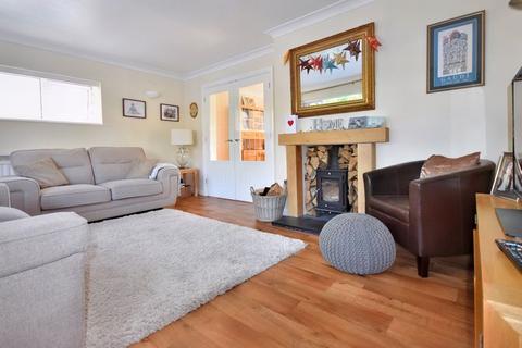 6 Forge Close, Farnham, GU9 9PX