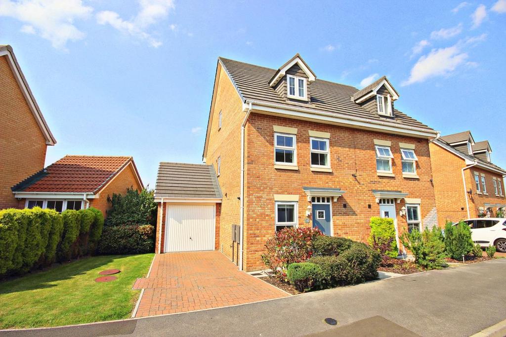 Holly Crescent, Sacriston, Durham 3 bed semidetached house £135,000