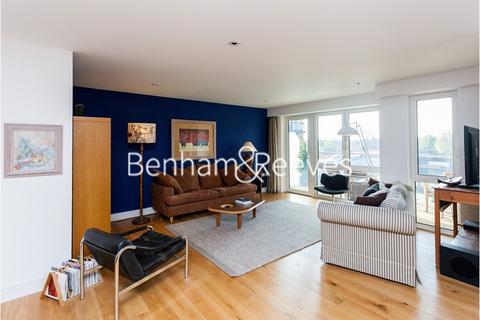 2 bedroom apartment to rent, Kew Bridge Road, Brentford TW8