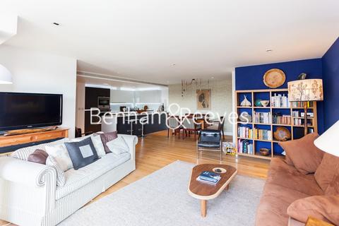 2 bedroom apartment to rent, Kew Bridge Road, Brentford TW8