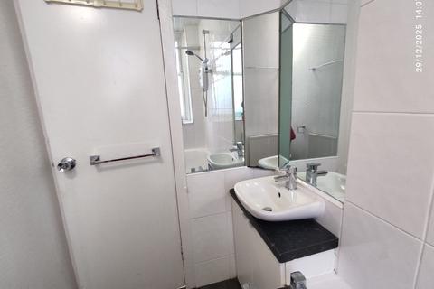 2 bedroom flat to rent, Dalry Road, Dalry, Edinburgh, EH11