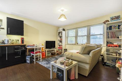 2 bedroom flat to rent, Wingfield House,  Headington,  OX3