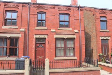 3 bedroom terraced house to rent, Lower St Stephens Street, Springfield, Wigan, WN6