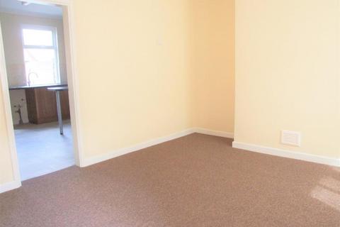 3 bedroom terraced house to rent, Lower St Stephens Street, Springfield, Wigan, WN6