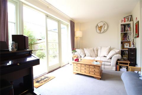 3 bedroom terraced house to rent, Moss Way, Cirencester, Glos, GL7