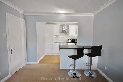 undefined, Dukes Avenue, New Malden