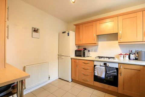 3 bedroom end of terrace house for sale, Coles Close, Burton Latimer