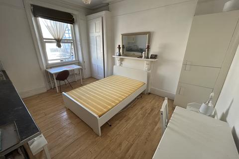 undefined, LADBROKE GROVE, NORTH KENSINGTON, LONDON W10