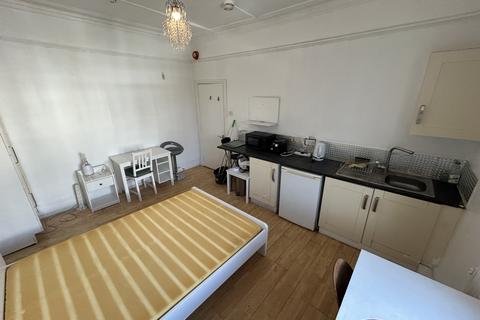 undefined, LADBROKE GROVE, NORTH KENSINGTON, LONDON W10