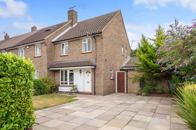 Eynsford Crescent, Bexley 2 bed end of terrace house £399,950
