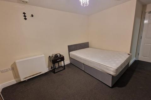 Studio to rent, 4 Kelham House, Kelham Street, Doncaster