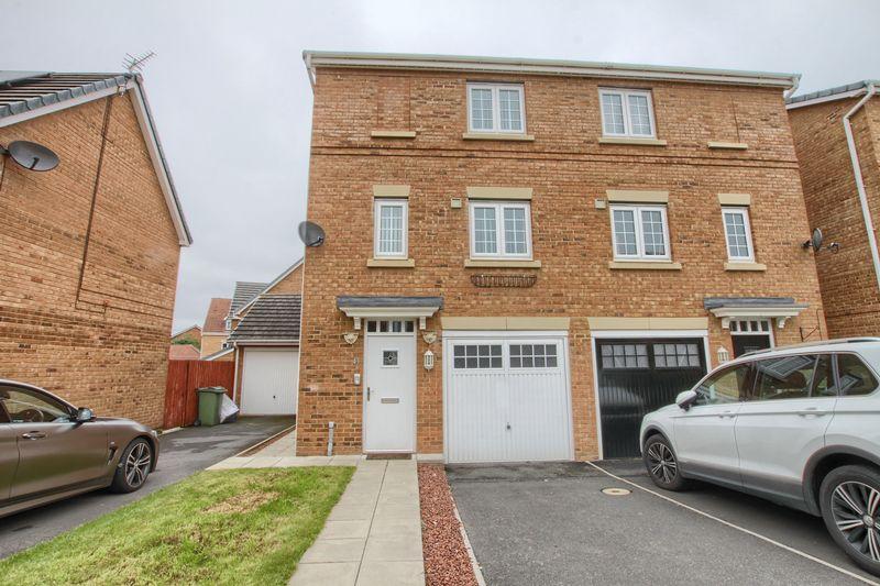 Hilden Park, Ingleby Barwick 3 bed semidetached house £895 pcm (£207 pw)