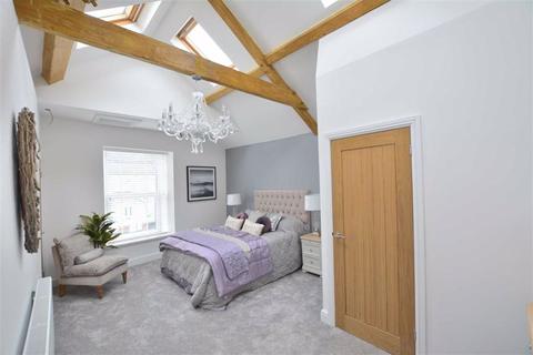 4 bedroom semi-detached house for sale, Merthyr Road, Aberdare, Rhondda Cynon Taff