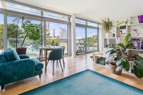 1 bedroom apartment for sale, The Montevetro Building, Battersea Church Road, SW11