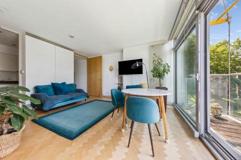 1 bedroom apartment for sale, The Montevetro Building, Battersea Church Road, SW11