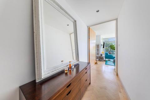 1 bedroom apartment for sale, The Montevetro Building, Battersea Church Road, SW11