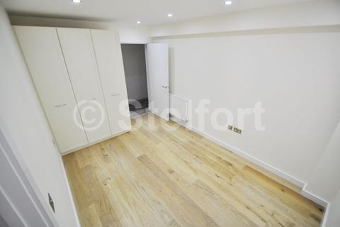 2 bedroom apartment to rent - Holloway Road, London, N7