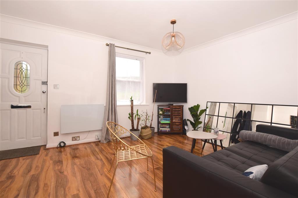 Lime Kiln Road, Canterbury, Kent 1 bed semidetached house £240,000