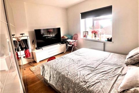 undefined, Oakdale Avenue, Northwood Hills HA6