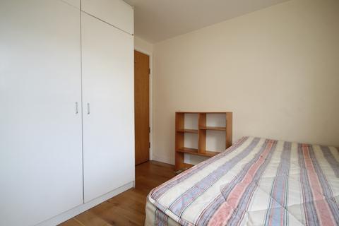 3 bedroom flat to rent, Brecknock Road, Tufnell Park, N7