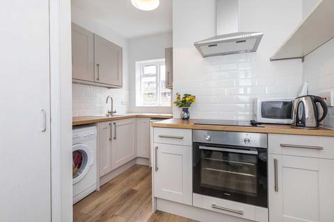 1 bedroom flat to rent, Corfield St, Bethnal Green, E2