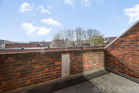 3 bedroom flat to rent, Sanders Way, Sussex Way, Archway
