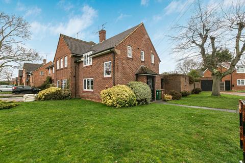 2 bedroom end of terrace house for sale, Charles Road, Staines-upon-Thames, Surrey, TW18