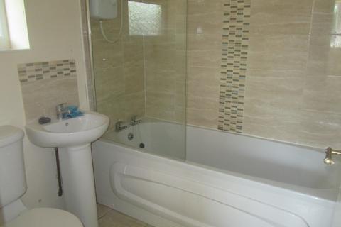 2 bedroom ground floor maisonette to rent, Fieldview Close, Exhall