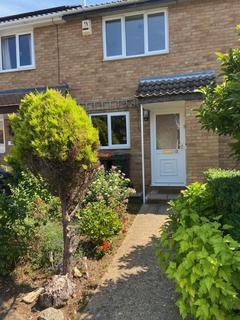 2 bedroom terraced house to rent, Gulliver Close, Kempston