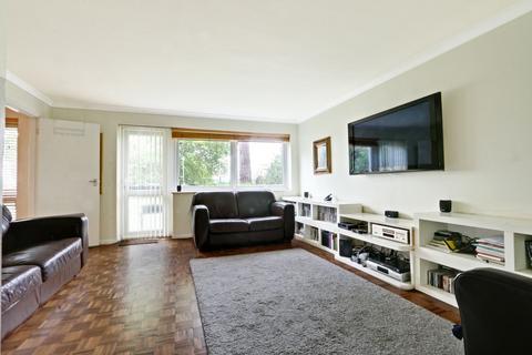 undefined, Lucerne Close, London N13